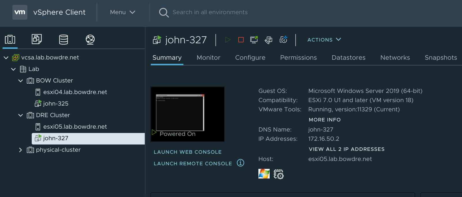 vSphere showing one VM at each site